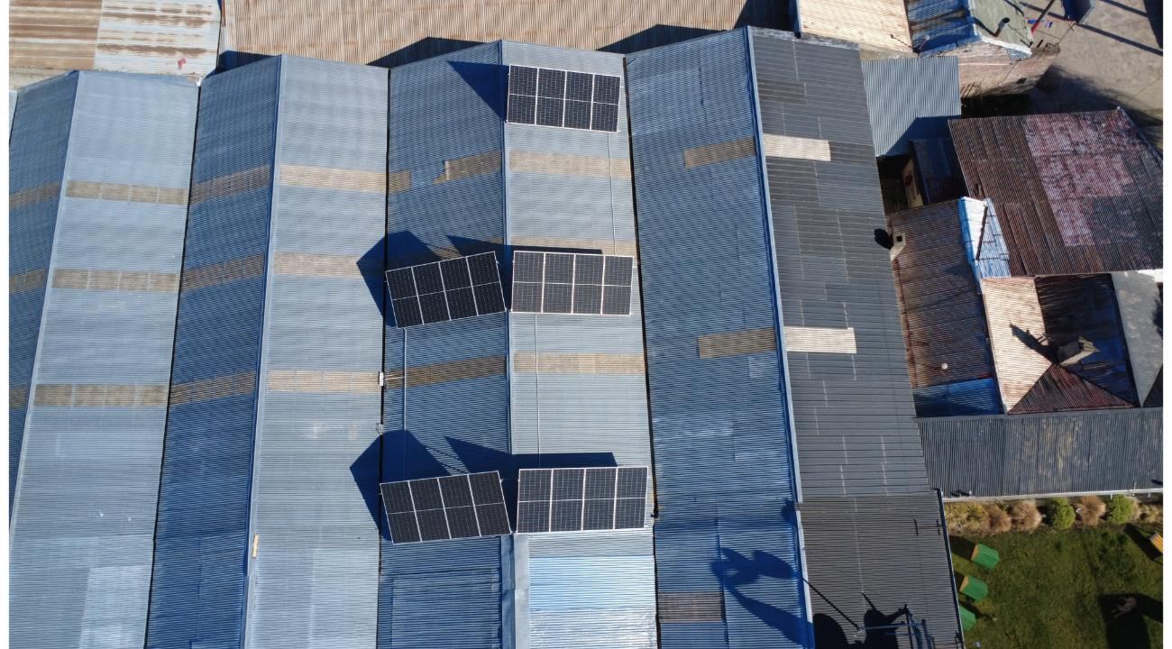 Cada vez más comercios de La Patagonia apuestan a la energía solar fotovoltaica.