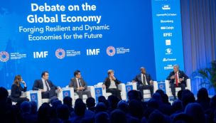 Luis Caputo- “Debate sobre la economía mundial"