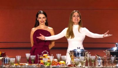 Adriana Esteves y Débora Falabella