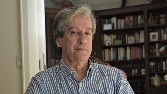 Eduardo Álvarez Tuñón: “Borges no aguantaría las gurangadas de Milei como tampoco las aguantaba del peronismo”