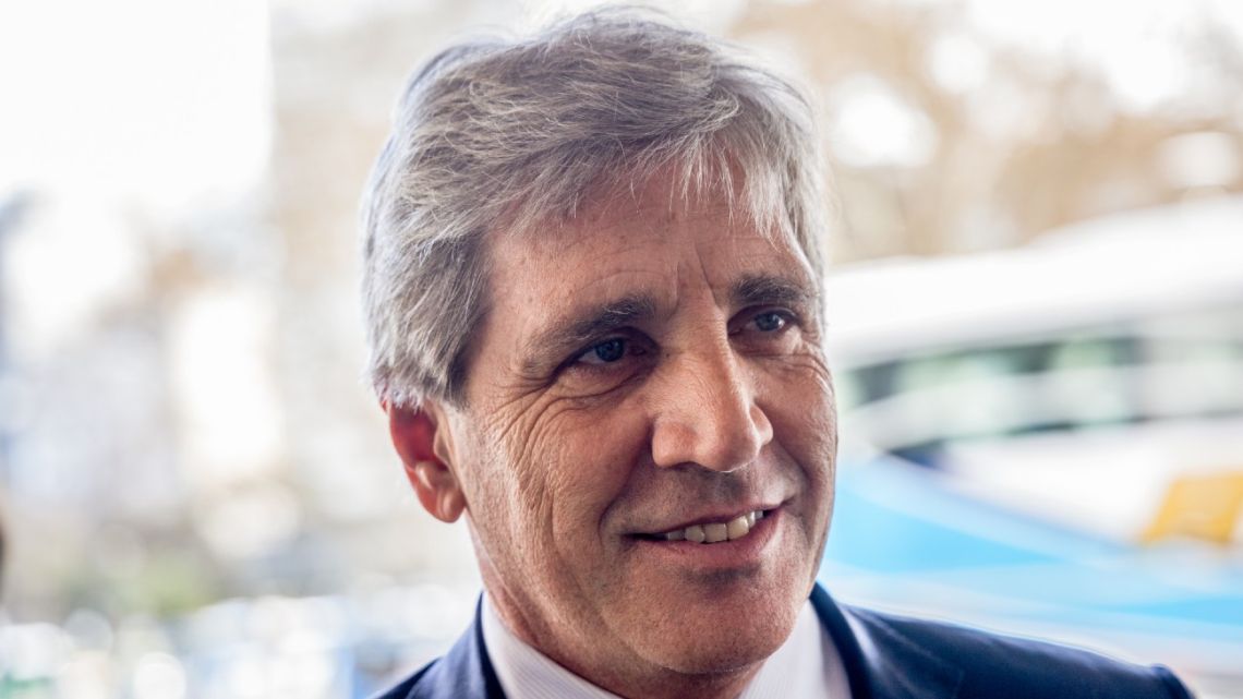 Caputo sees strong Argentina recovery, rismisses recession odds