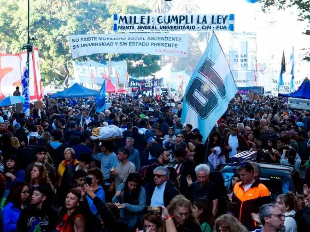 ¿Qué nos pasa con lo que está pasando?: Marcha Universitaria 