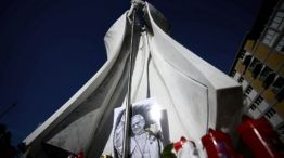 Fieles de distintas partes del mundo rezan por la recuperación del papa León XIV