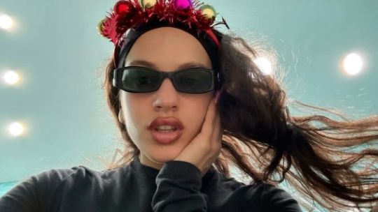 Accesorios primaverales para el pelo que ayudan a levantar cualquier outfit