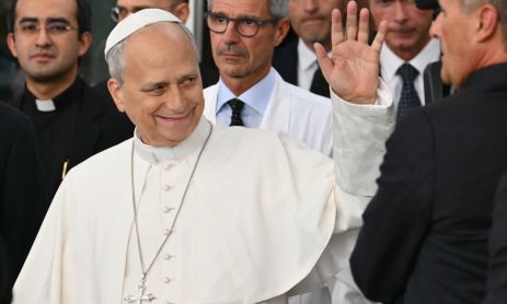 Papa León XIV salió del Hospital Gemelli 