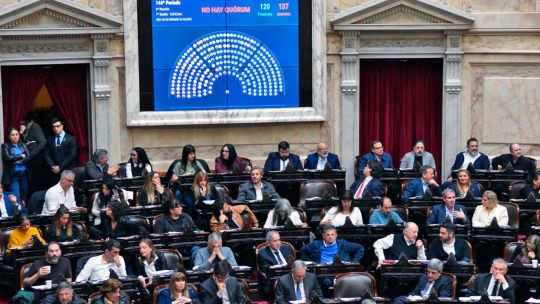 Las promesas que pactó el Gobierno para salvar el DNU 70 y voltear la sesión opositora