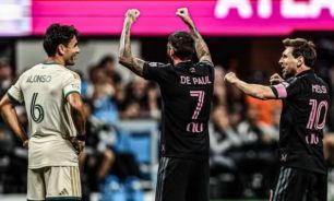 Messi y De Paul vs Junior Alonso