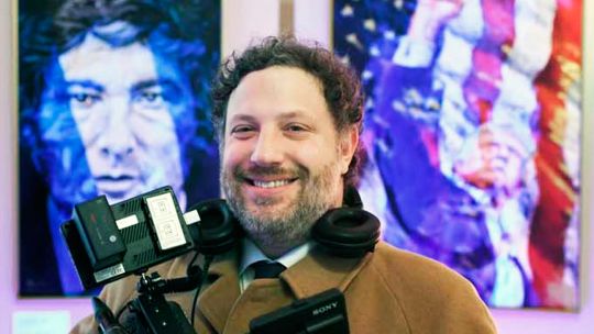 Oría, el cineasta de Milei, ya lo siguió en sus 40 giras al exterior