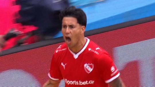 Gol de Maxi Meza a Racing