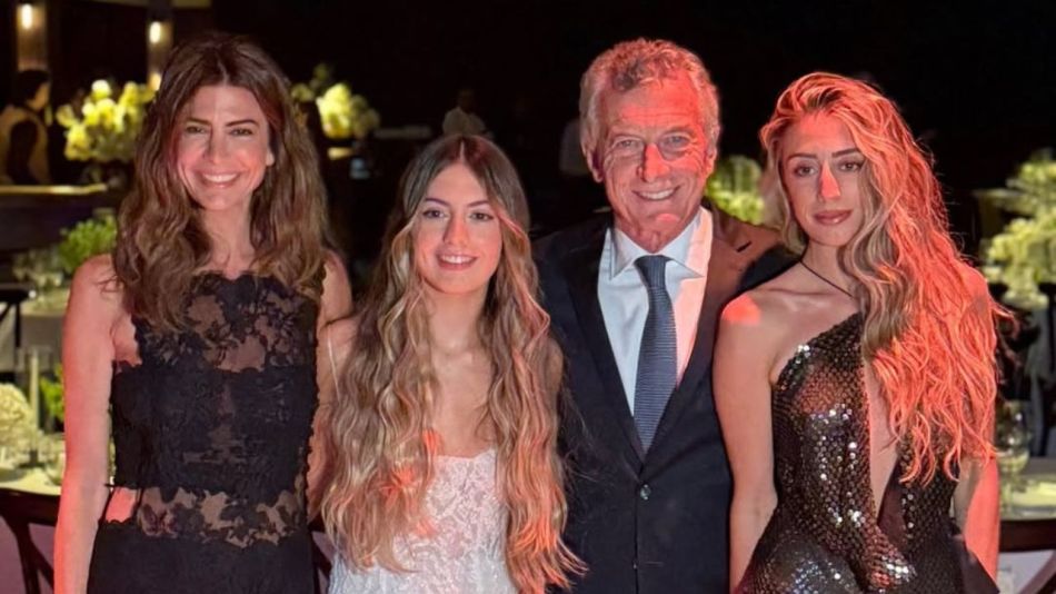 Juliana Awada, Antonia Macri, Mauricio Macri y Valentina Barbier