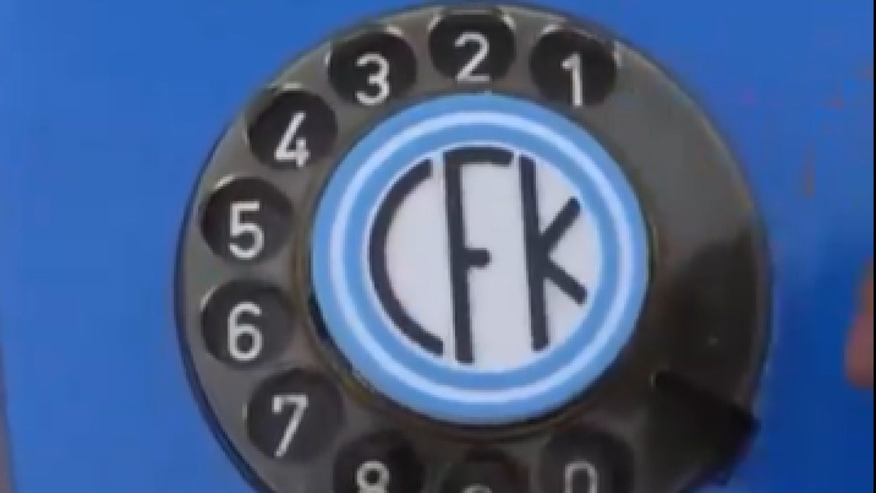 El teléfono de tubo de Cristina Kirchner | Foto:CEDOC