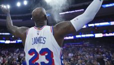 LeBron James con los 76ers 