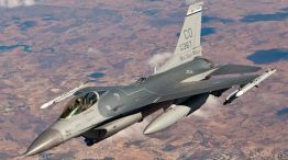 Avión F-16