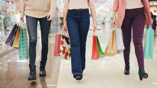 ¿Un nuevo centro comercial en la Ciudad de Buenos Aires? El proyecto busca transformar un hipermercado