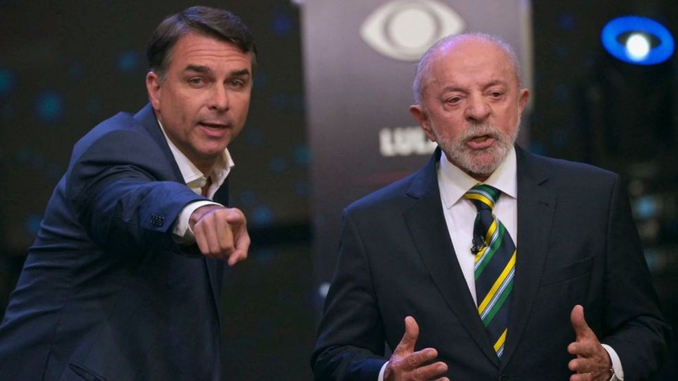 Lula  y Bolsonaro en el debea por la segunda vuelta en Brasil 18102026