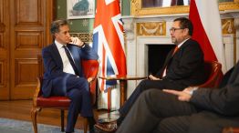 El canciller chileno Francisco Pérez Mackenna y su par británico, Ed Miliband, durante su reunión en Londres el 19 de octubre de 2026.