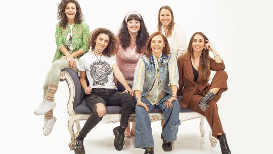 Tesis, neurosis y comedia: la psicología puesta a prueba en Las Descartadas