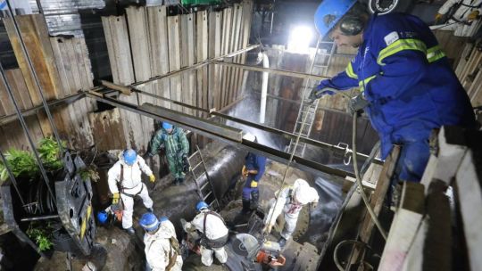 AySA renovó válvulas de 1917 en Villa Urquiza y se normaliza el suministro de agua en la zona