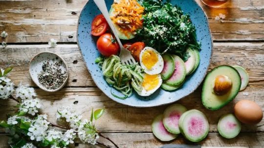 Cinco grandes dudas sobre nutrición que no se resuelven con una receta única