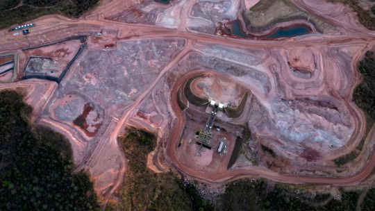 RDC: descubrieron tierras raras de alta concentración en Brasil y crece el potencial minero de Minas Gerais