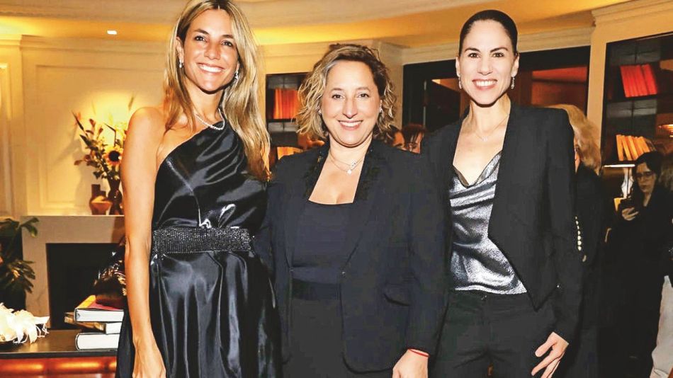 Nuria Bueno con Belén Ludueña y Paloma Herrera.