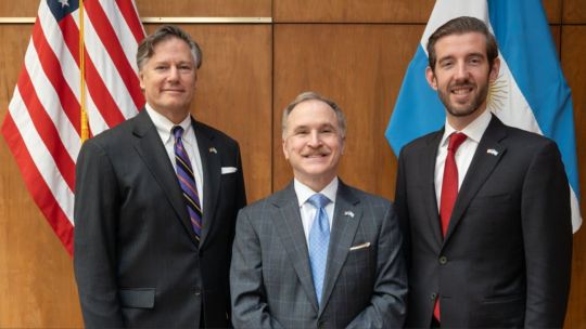 Pablo Quirno está reunido con Christopher Landau y Juan Pablo Segura, funcionarios de Donald Trump