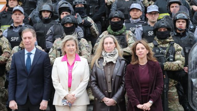 El Servicio Penitenciario Federal enfrenta una orden taxativa de la Cámara del Crimen que permita el monitoreo urgente del CNPT por la retención de medicamentos personales en la nueva cárcel de Marcos Paz