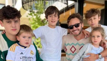 Benjamín Vicuña con sus hijos