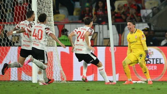 Estudiantes defeat Flamengo on penalties to reach Copa Libertadores final