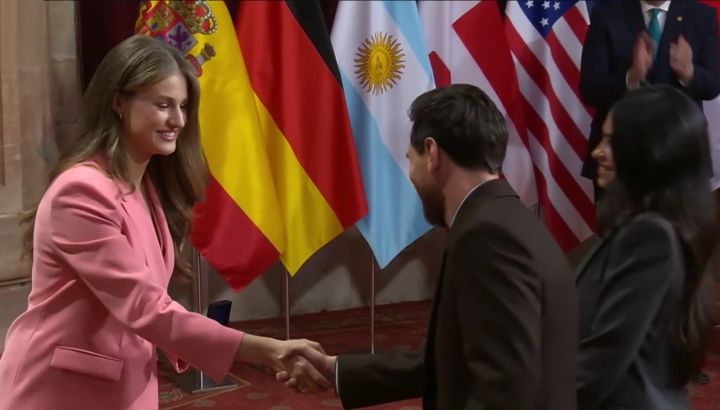 lionel-messi-en-la-audiencia-con-la-princesa-leonor-2354632