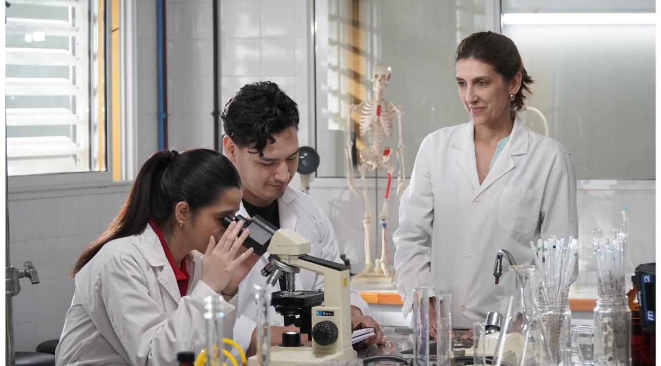 Universidad de la Cuenca del Plata consolida su oferta académica que apuesta a la formación profesional digital y la especialización 
