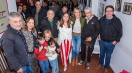 Nicolás junto a dirigentes de la seccional 1°