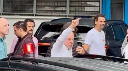Lula, votando en las afueras de San Pablo.