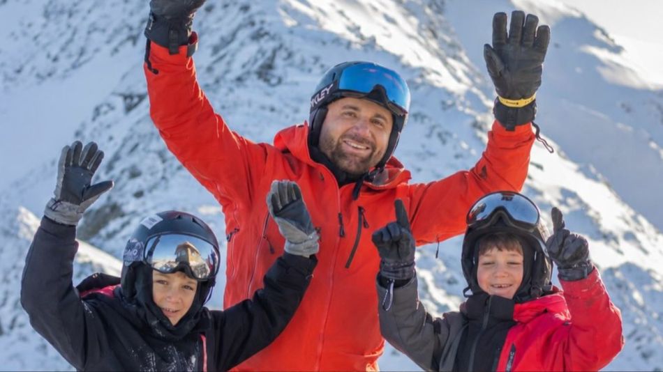 Germán Martitegui junto a sus hijos Lorenzo y Lautaro