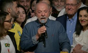 Lula habla en el bunker 