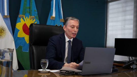 Fernando Gray cuestionó la privatización de AySA: “están regalando la empresa”