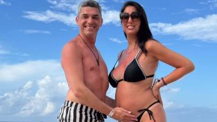 Santiago Martella junto a su pareja, Millie Taranto Decoud