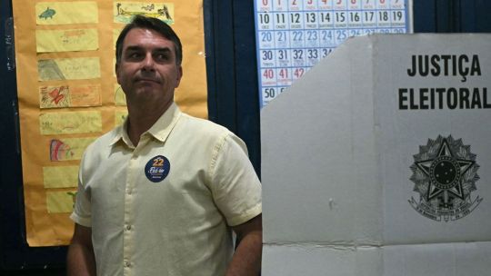 Reports: Flávio Bolsonaro flees to United States after Brazil election defeat