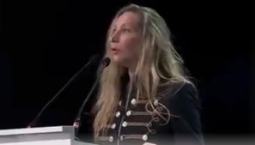 La campera de Karina Milei que fue furor en su presentación ante empresarios