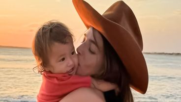 El tierno look baby de Bee, la hija de Calu Rivero, con un clásico estampado a lunares en clave mini