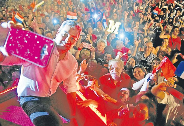 Desenvuelto. El candidato es un líder joven, preparado, con un carácter afable. Tiene una mentalidad renovada que hace pensar que hará un cambio real en el país.