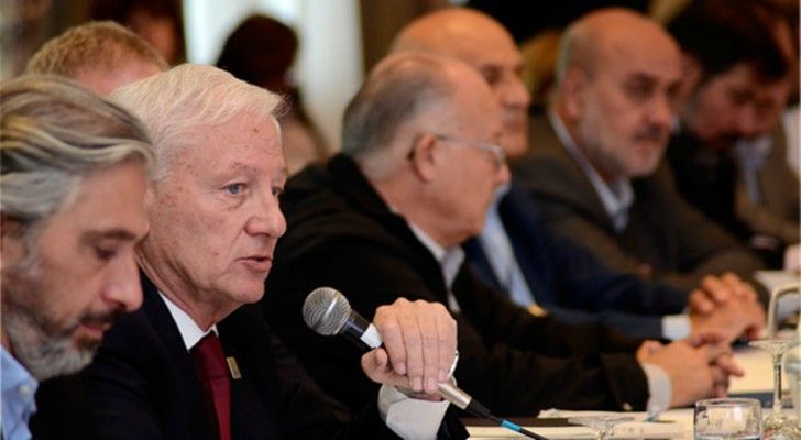 “Las rectoras y los rectores del sistema universitario público abajo firmantes expresamos nuestro apoyo al tratamiento y aprobación del Proyecto de Ley de Interrupción Voluntaria del Embarazo”