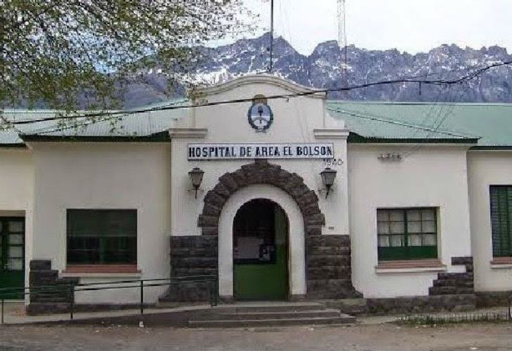El hospital de El Bolsón, donde ingresó el bebé de cuatro meses con un cuadro de meningitis bacteriana.