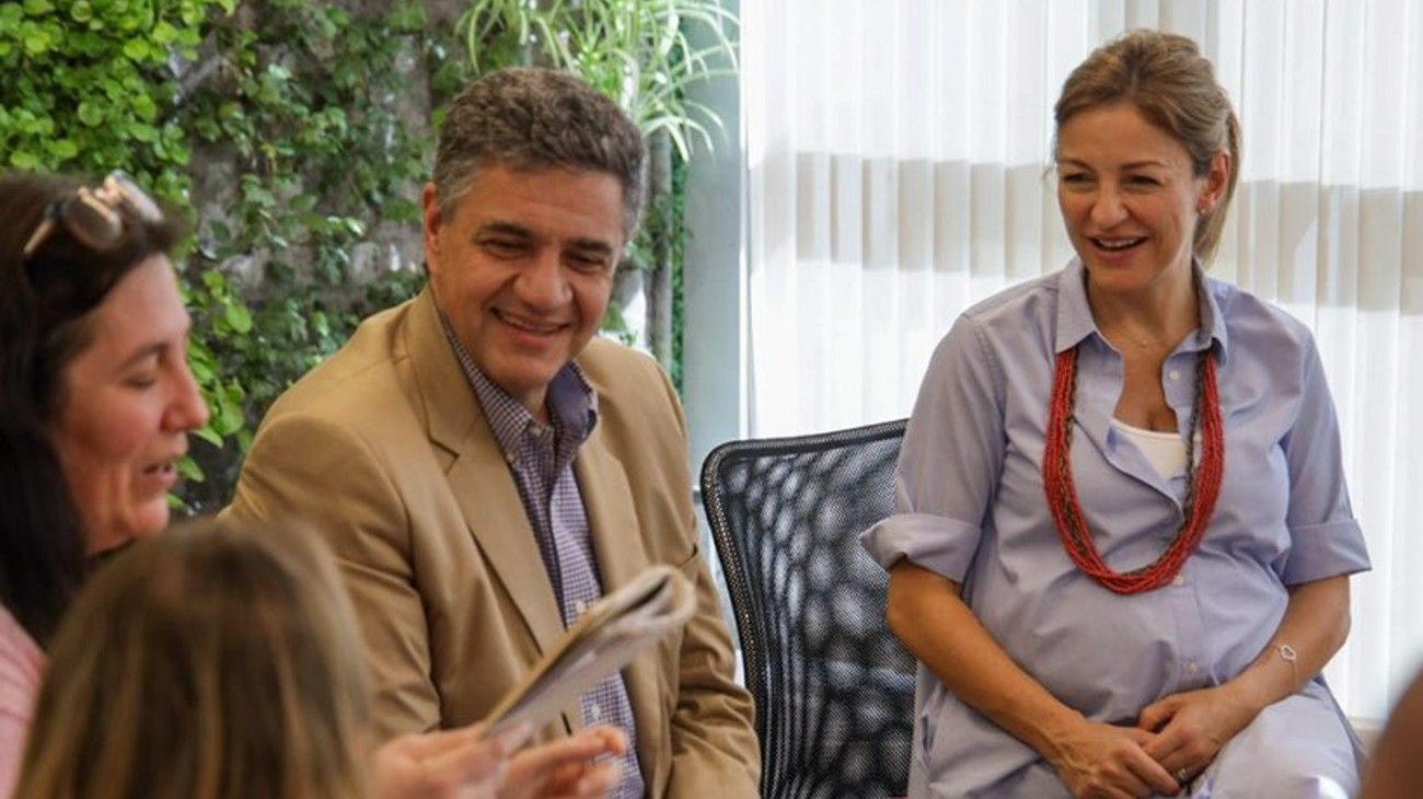 Jorge Macri con Soledad Acuña