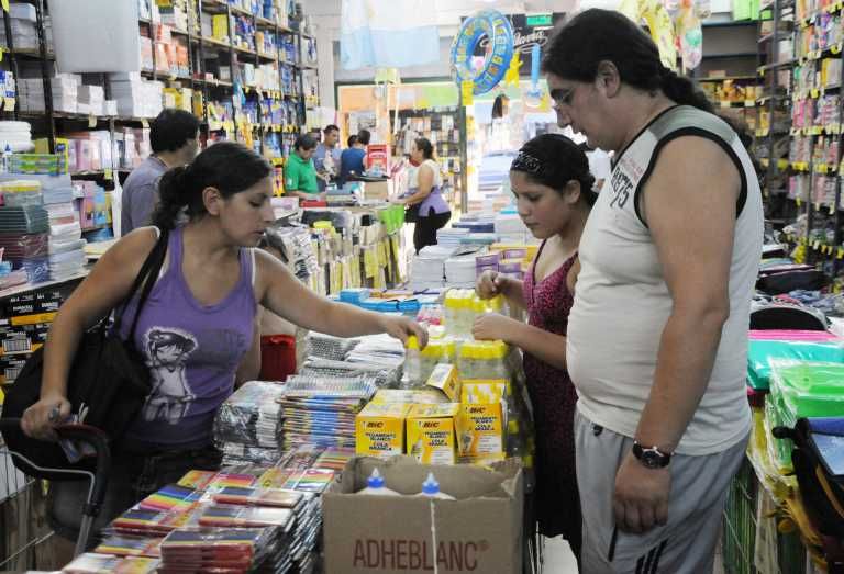 Fuertes incrementos en la canasta escolar.