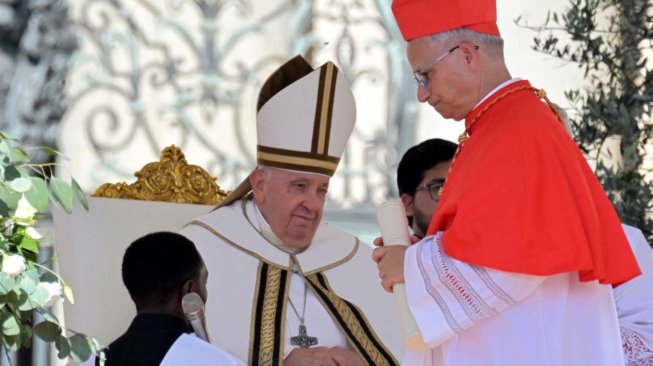 León XIV y Francisco
