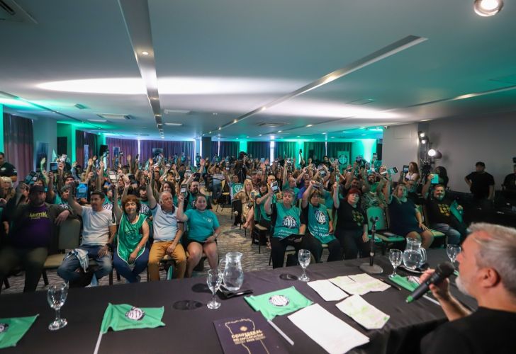 Foto ATE anunciando Paro Nacional
