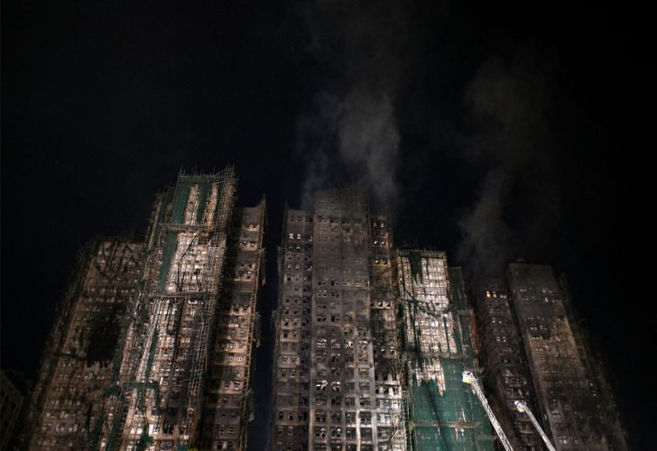 Edificios quemados en Hong Kong 28112025