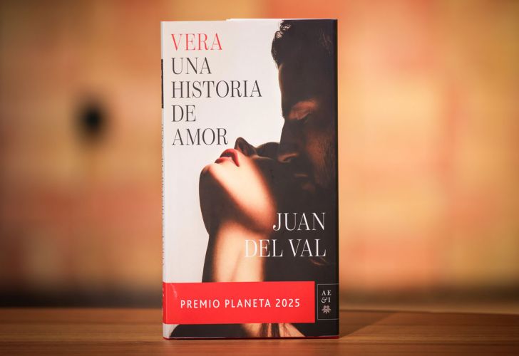 Libro Vera, una historia de amor 11122025