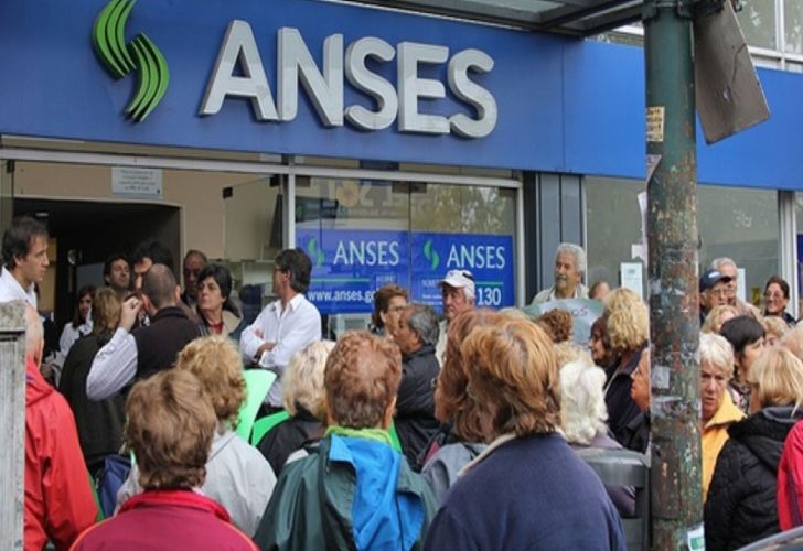 ANSES, quienes cobran el lunes 20 de abril